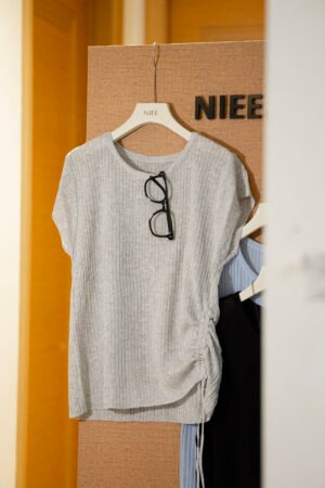 Side Drawstring Knit Top	侧边收束针织上衣