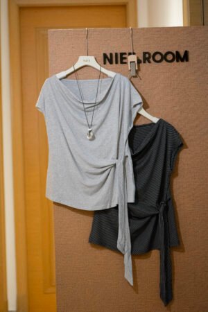 Luna Stripe Tie Top	条纹绑带两穿上衣