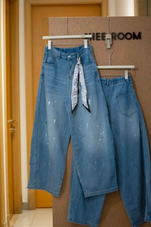 Curved Barrel Jeans	修饰显瘦牛仔裤