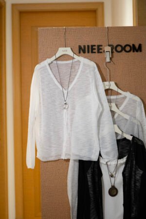 Semi Sheer Knit Cardigan	微透针织开衫