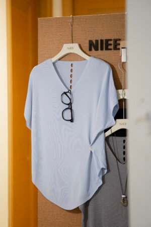 Soft Knit Side Button V-Neck Top	修身侧扣收腰针织上衣