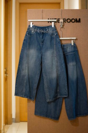 High Waist Wide Leg Jeans	高腰阔腿牛仔裤
